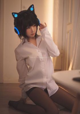 漂亮的女邻居3_4K高清视频观看
